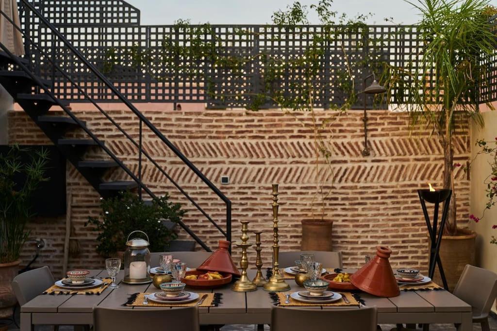 Riad Miloud En Exclusivite 10 P Au Coeur De La Medina Marrakesh Exterior foto