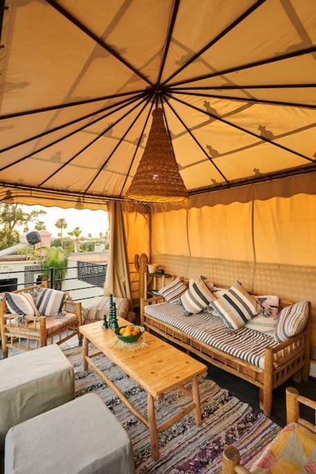 Riad Miloud En Exclusivite 10 P Au Coeur De La Medina Marrakesh Exterior foto