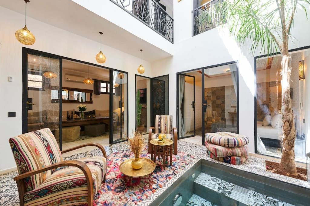 Riad Miloud En Exclusivite 10 P Au Coeur De La Medina Marrakesh Exterior foto