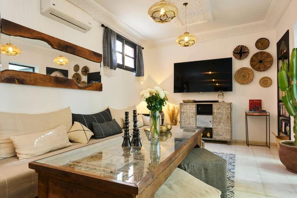Riad Miloud En Exclusivite 10 P Au Coeur De La Medina Marrakesh Exterior foto